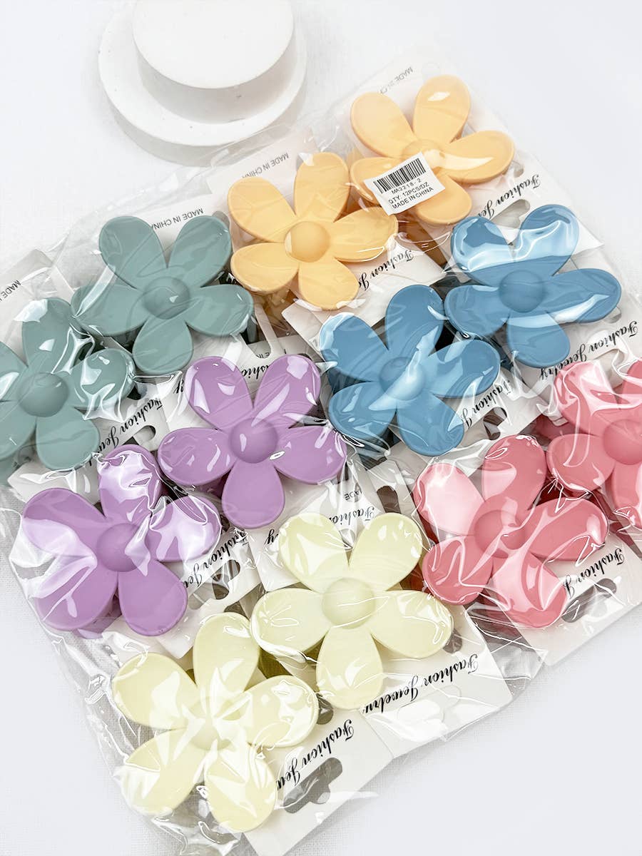 Daisy Matte Hair Claw