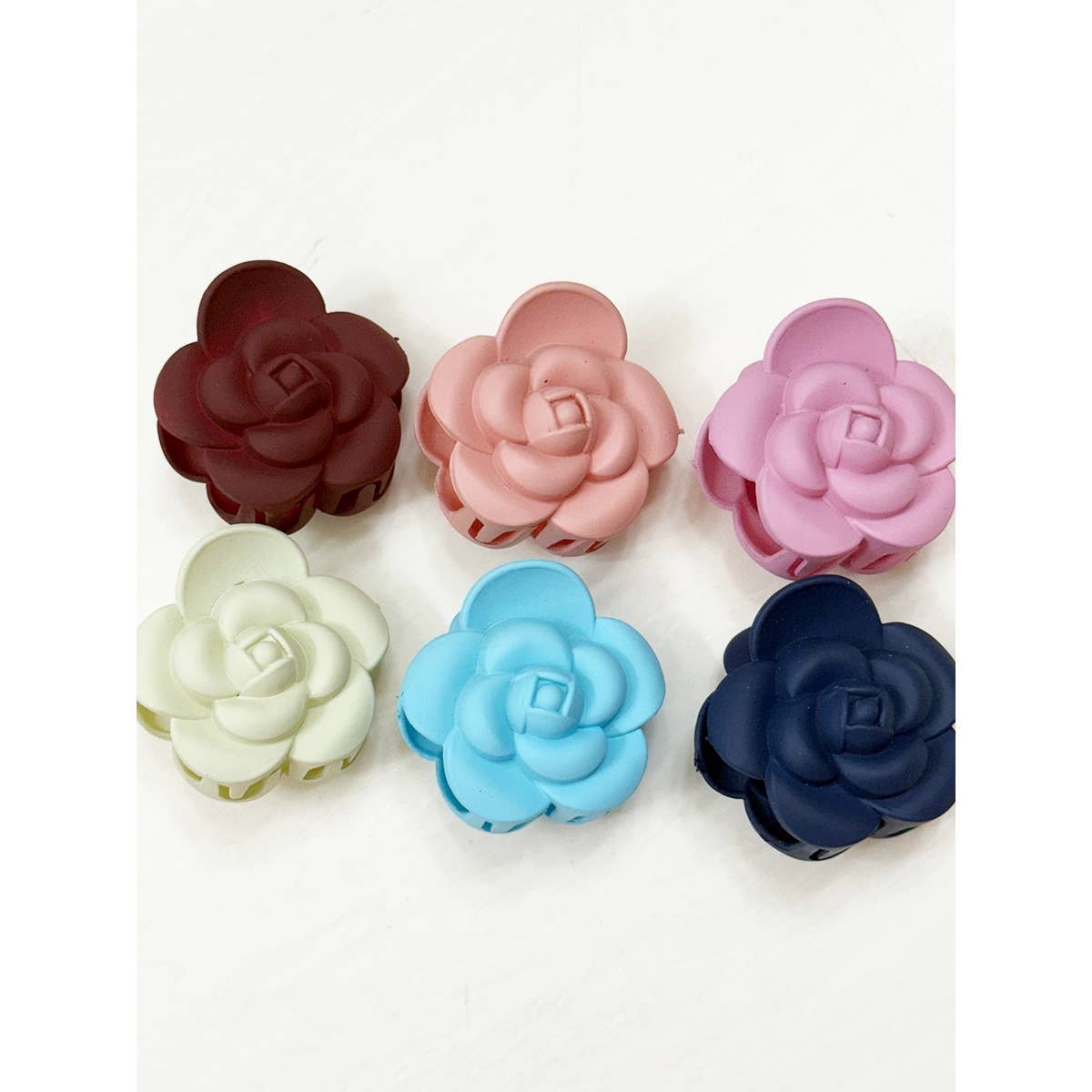 Matte Flower Claws Clips