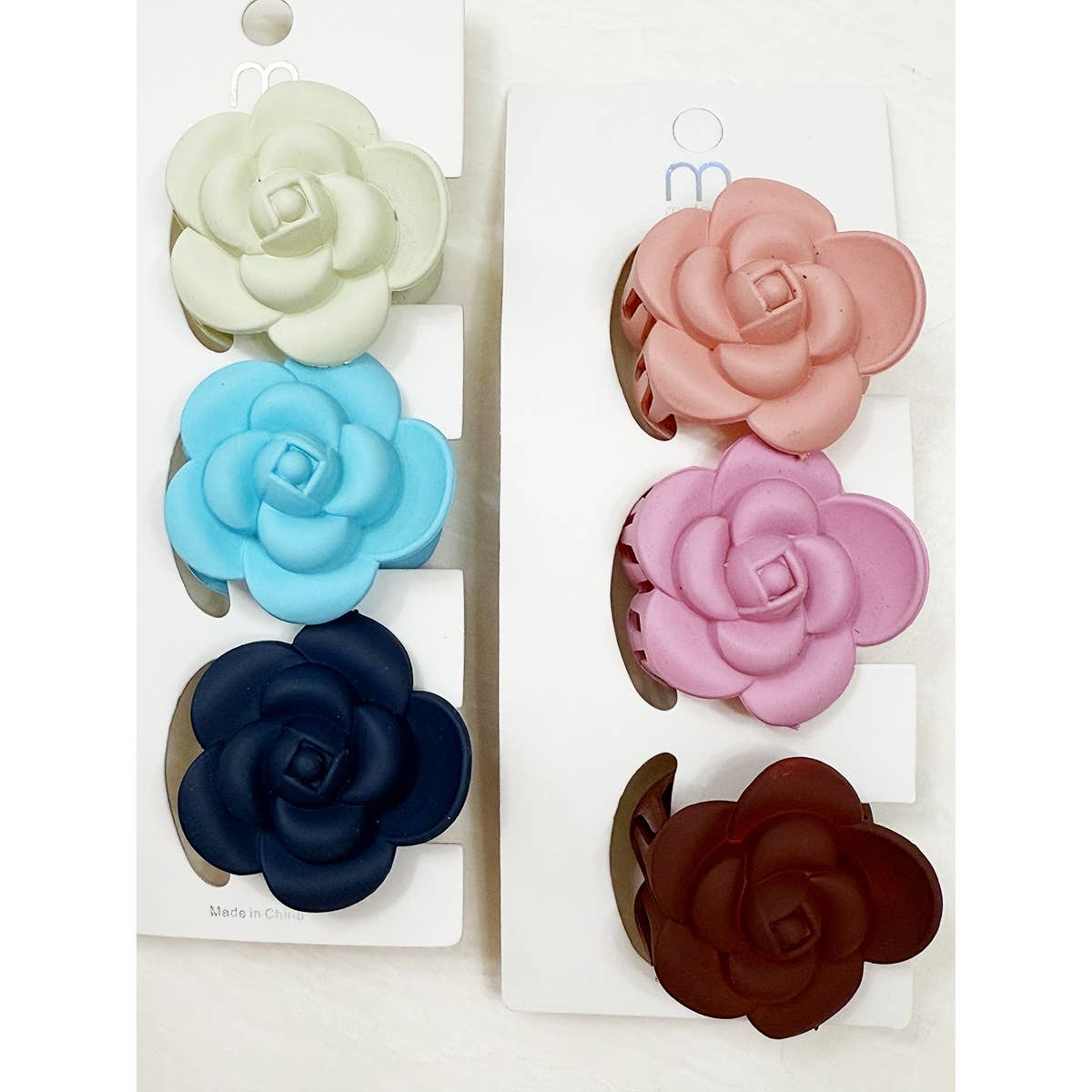 Matte Flower Claws Clips